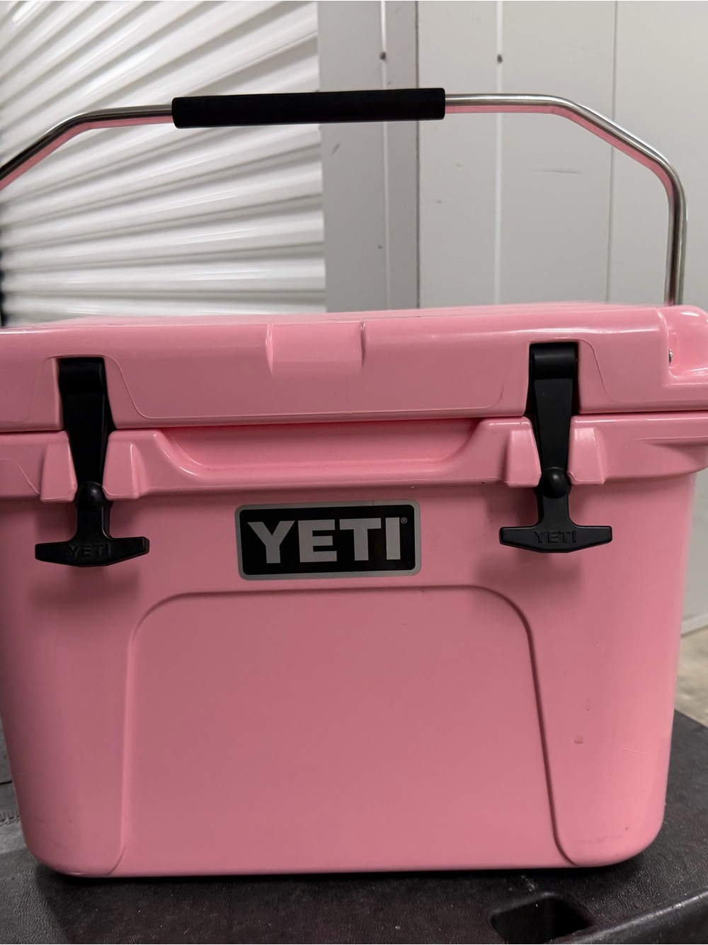 YETI Roadie 20 – Limited Edition Pink.